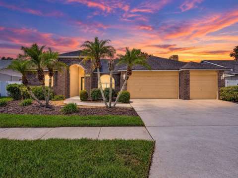 4404 Kendal Court, pool for sale in Valrico