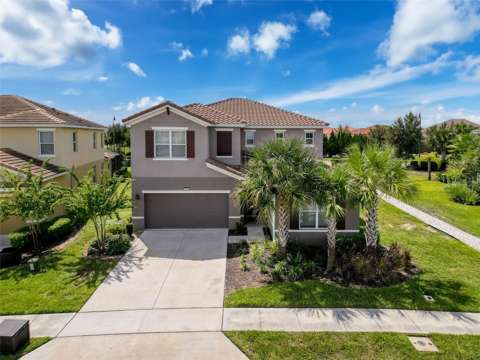 7511 Oakmoss Loop, home for sale on Oakmoss Loop