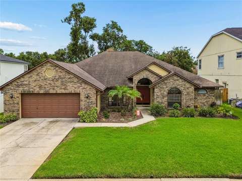 3822 Cold Creek Drive, home for sale in Valrico 33594