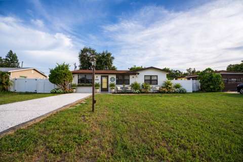 10294 54Th Avenue, $300k–$500k for sale in St. Petersburg
