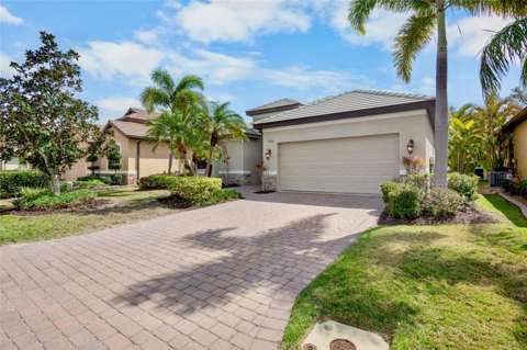 7608 Rio Bella, home for sale in Bradenton 34201