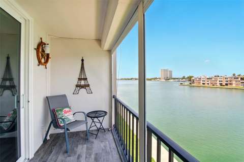 7625 Sun Island Drive #304, gated community for sale in South Pasadena