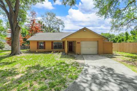 207 Howard Court, home for sale in Mascotte 34753