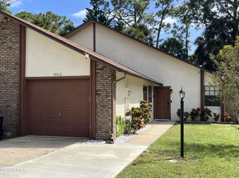 962 Stonybrook Circle, home for sale on Stonybrook Circle