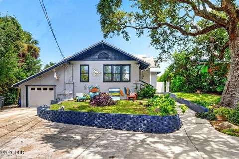 928 N Oleander Avenue, home for sale on N Oleander Avenue