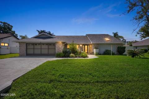 7 Folcroft Lane, home for sale on Folcroft Lane