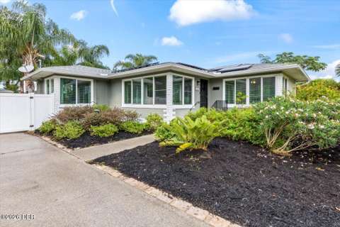 213 Boylston Avenue, home for sale on Boylston Avenue