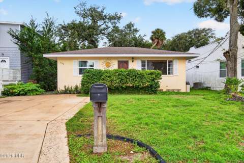 265 Lexington Drive, starter home for sale in Daytona Beach
