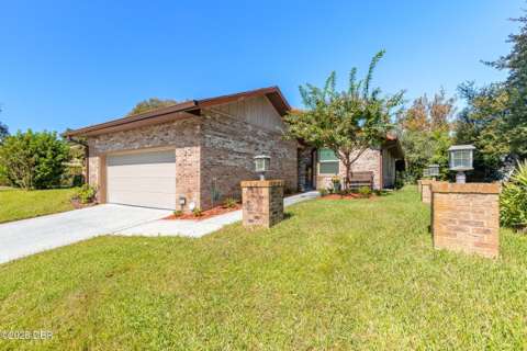 1137 Southampton Drive, home for sale in Port Orange 32129