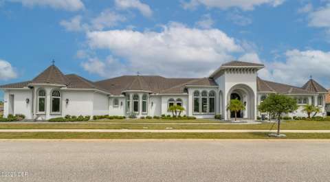 2817 Paradiso Court, home for sale in New Smyrna Beach 32168