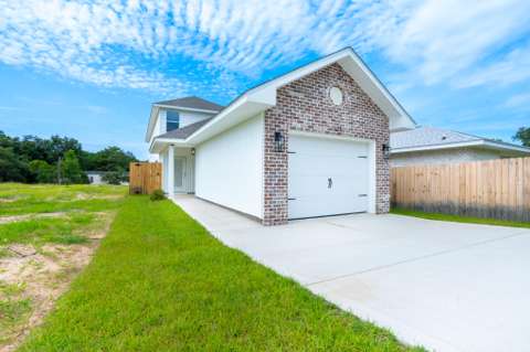 110 2Nd Avenue, 4-bedroom for sale in Shalimar