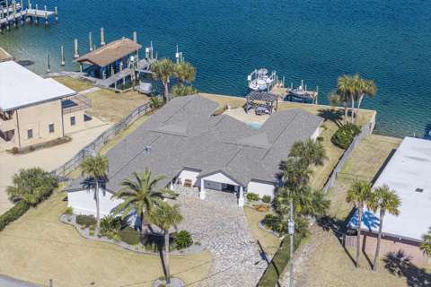 423 Caviar Drive, luxury home for sale in Fort Walton Beach