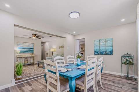 139 NW Robinwood Drive, home for sale on NW Robinwood Drive