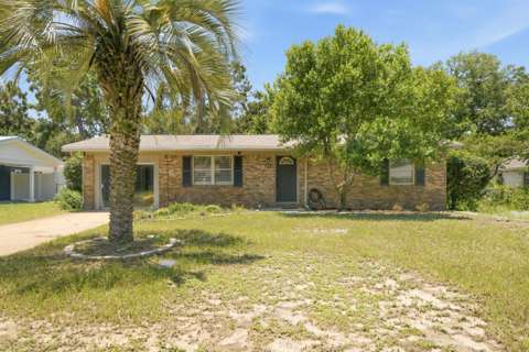 320 NW Oakland Circle, home for sale in Fort Walton Beach 32548