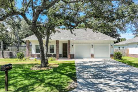 610 Fifth Street, 4-bedroom for sale in Destin