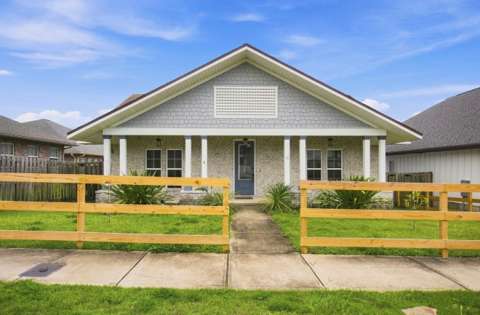 50 9Th Avenue, 4-bedroom for sale in Shalimar