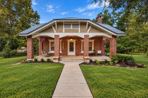 8168 N Highway 85, home for sale in Laurel Hill 32567
