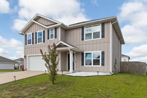 420 Scarborough Street, 4-bedroom for sale in Crestview