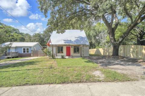 617 2Nd Street, $300k–$500k for sale in Destin