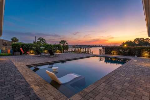 553 Cove Drive, 4-bedroom for sale in Fort Walton Beach