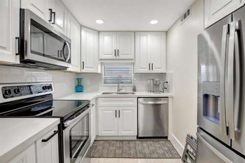 9720 S Hollybrook Lake Drive #204, home for sale on S Hollybrook Lake Drive