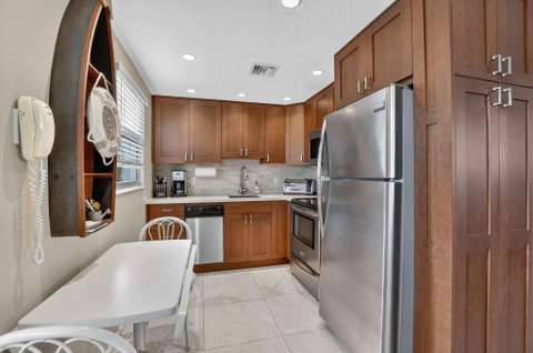 3020 Islewood D #3020, home for sale on Islewood D