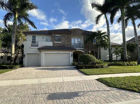 10526 Versailles Boulevard, home for sale in Wellington 33449