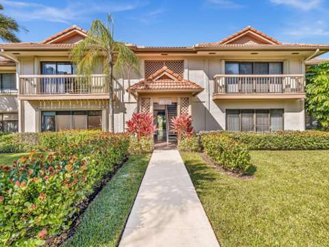 1109 Duncan Circle #202, starter home for sale in Palm Beach Gardens