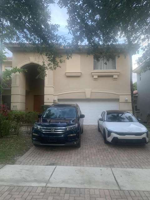 433 Gazetta Way, home for sale in West Palm Beach 33413