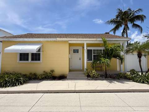411 3Rd Avenue, $300k–$500k for sale in Lake Worth Beach
