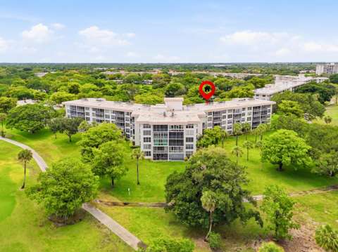 3800 Oaks Clubhouse Drive #410, home for sale on Oaks Clubhouse Drive