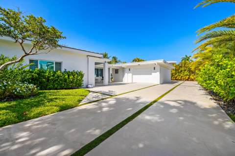 1627 Seabreeze Boulevard, home for sale on Seabreeze Boulevard