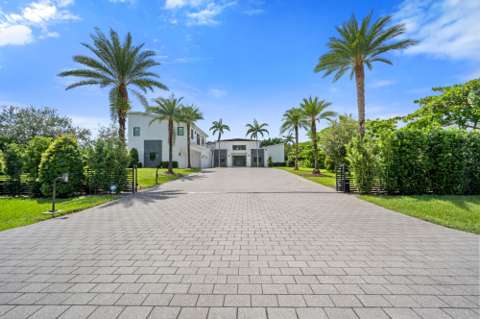 11350 NW 8Th Street, luxury home for sale in Plantation