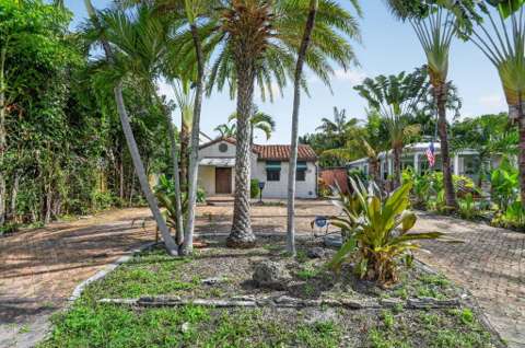 109 George Bush Boulevard, home for sale on George Bush Boulevard