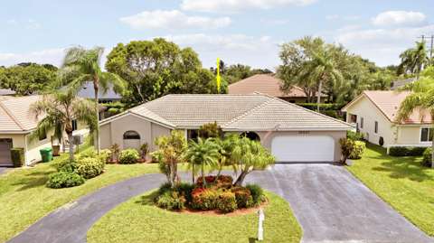 15821 Sedgewyck Circle, home for sale in Davie 33331