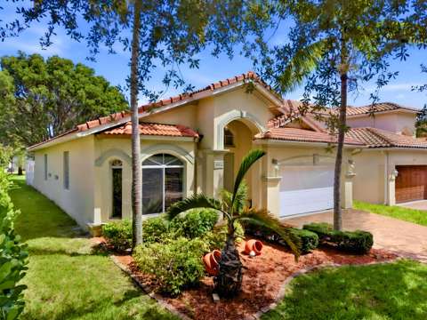 6906 Aliso Avenue, home for sale in West Palm Beach 33413
