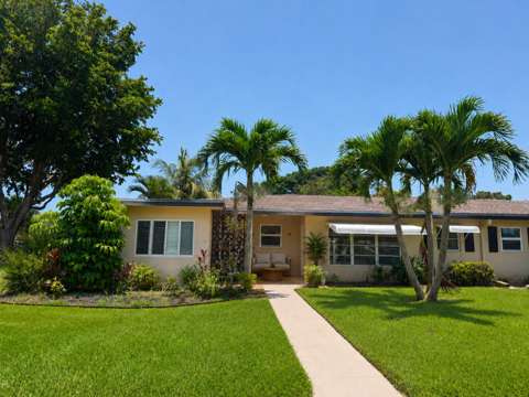 1052 North Drive #B, home for sale on N Drive