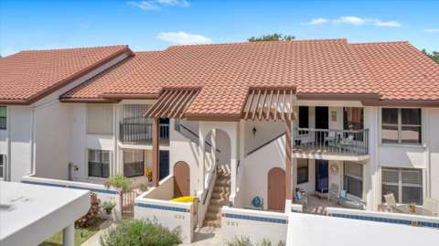 6050 SE Martinique Drive #102, home for sale on SE Martinique Drive