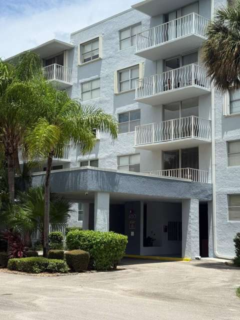 480 Executive Center Drive #3H, home for sale on Executive Center Drive