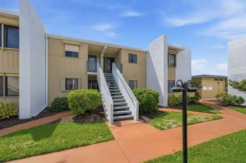 1501 NE 13Th Terrace #H12, starter home for sale in Jensen Beach