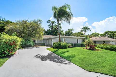 6387 Eastpointe Pines Street, golf community for sale in Palm Beach Gardens