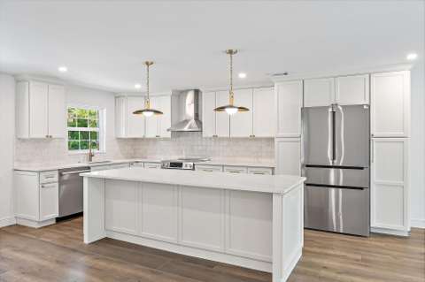 109 E Riverside Drive, pool for sale in Jupiter