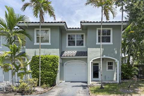 808 SW 4Th Avenue, home for sale in Fort Lauderdale 33315