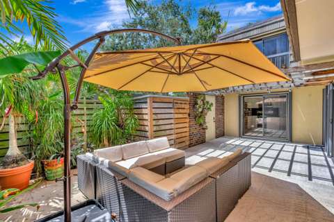 207 2Nd Terrace, golf community for sale in Palm Beach Gardens