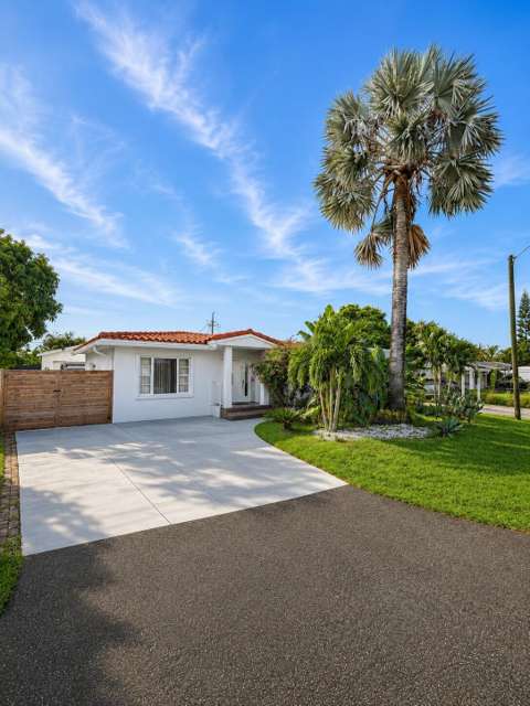 4730 NE 3Rd Avenue, $300k–$500k for sale in Oakland Park