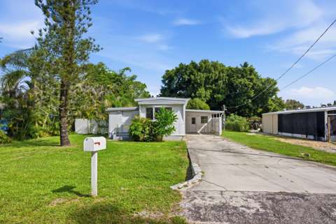 1823 SW College Street, home for sale on SW College Street