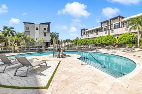 462 SE 1St Circle, home for sale in Pompano Beach 33060