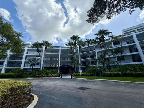 16141 W Blatt Boulevard #413, home for sale in Weston 33326
