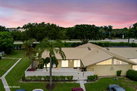 5799 Golden Eagle Circle, $300k–$500k for sale in Palm Beach Gardens