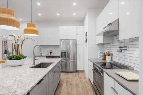 2940 Twin Oaks Way, golf community for sale in Wellington